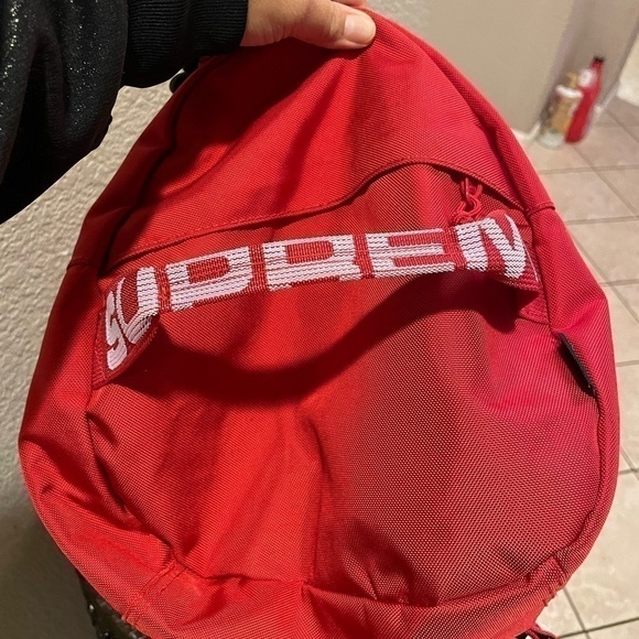 Authentic Supreme Duffle Bag - Picture 5 of 12